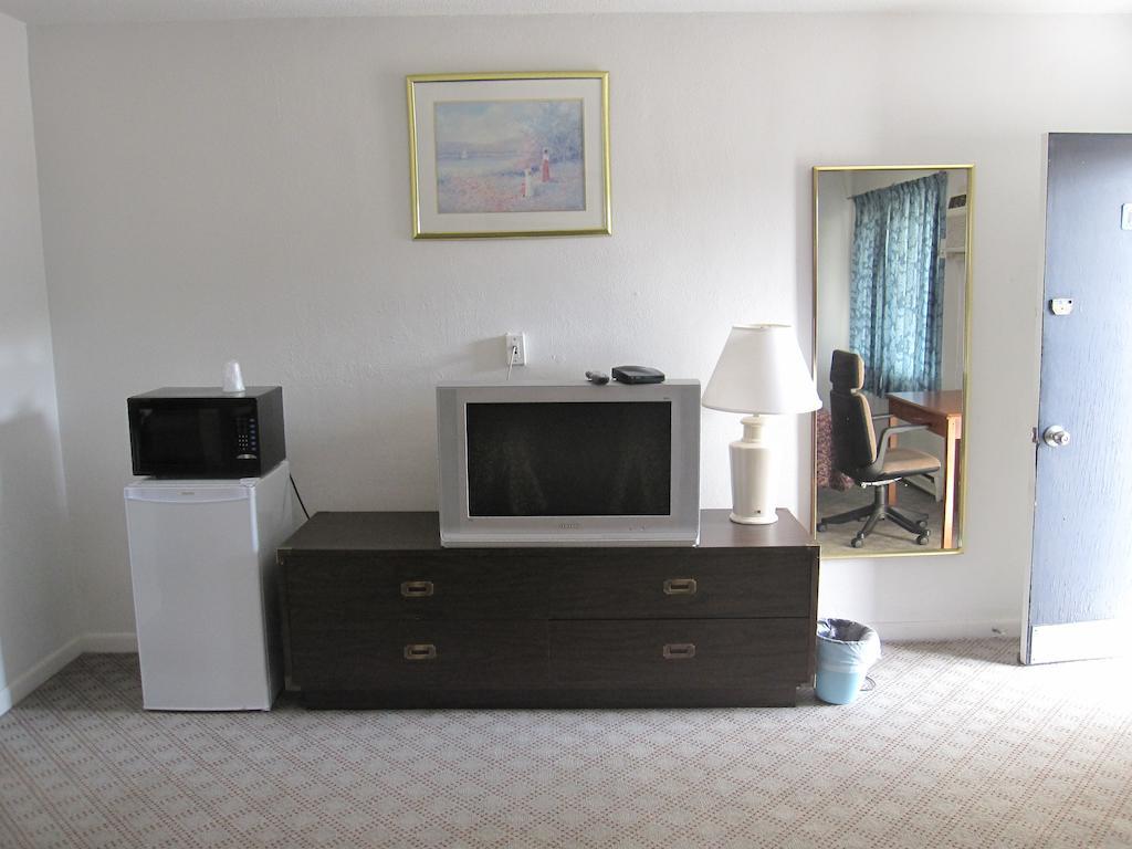 Downtown Motel Prince George Phòng bức ảnh